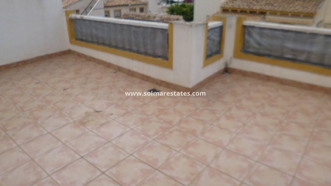 3 bedroom Semi-detached Villa for sale in Playa Flamenca with pool - € 299,000 (Ref: 9687619)