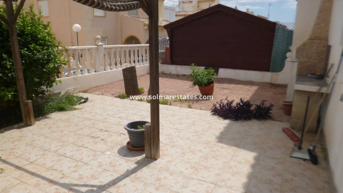 3 bedroom Semi-detached Villa for sale in Playa Flamenca with pool - € 299,000 (Ref: 9687619)