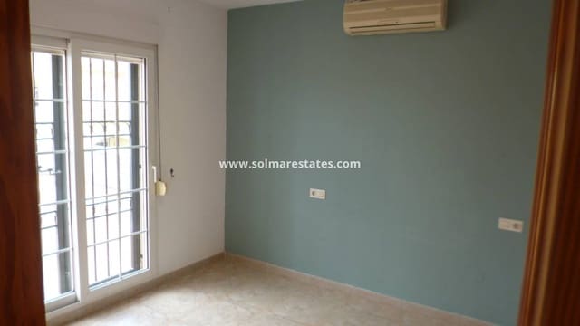 3 sypialnia Dom blizniak na sprzedaż w Playa Flamenca, Orihuela z basenem - 299 000 € (Ref: 9687619)