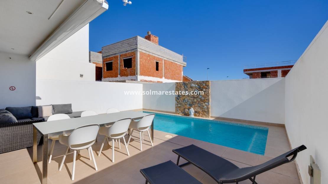 3 chambre Villa/Maison à vendre à Santiago de la Ribera avec piscine - 369 000 € (Ref: 9713454)
