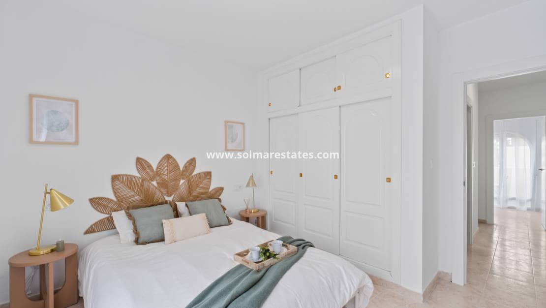 Casa de 2 habitaciones en La Florida en venta con piscina - 205.000 € (Ref: 9713456)