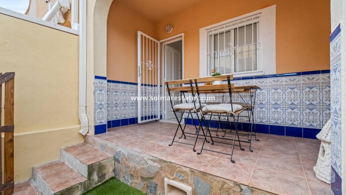 Casa de 2 habitaciones en La Florida en venta con piscina - 205.000 € (Ref: 9713456)