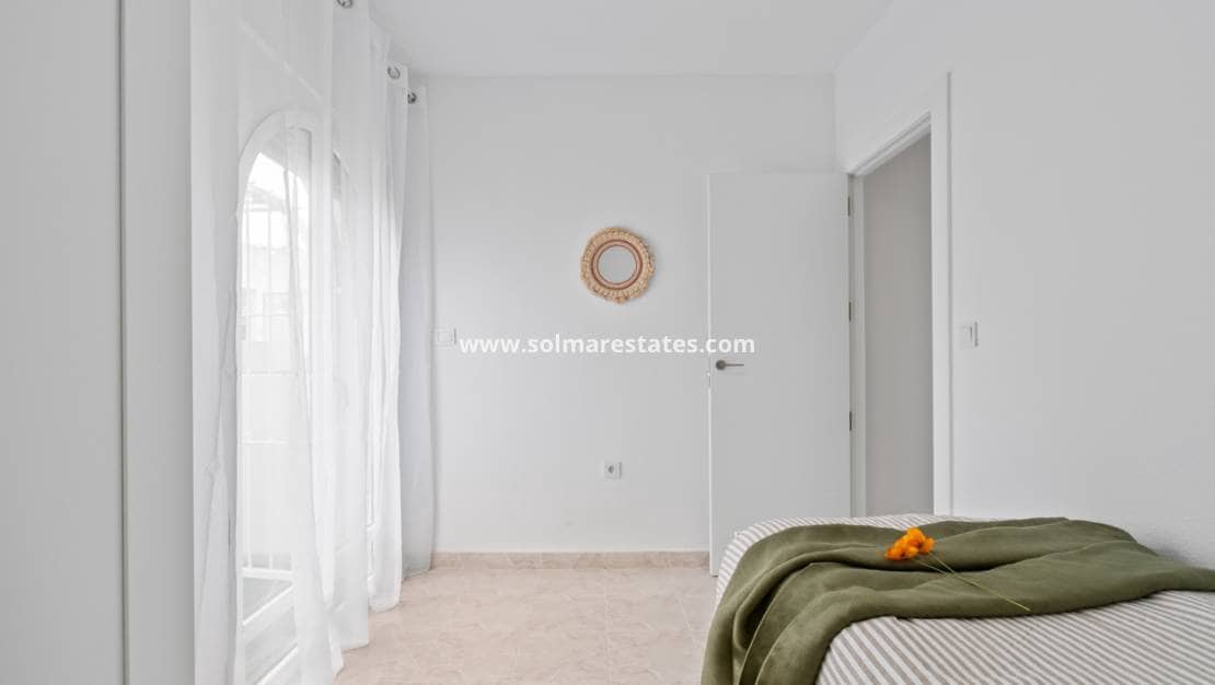 Casa de 2 habitaciones en La Florida en venta con piscina - 205.000 € (Ref: 9713456)