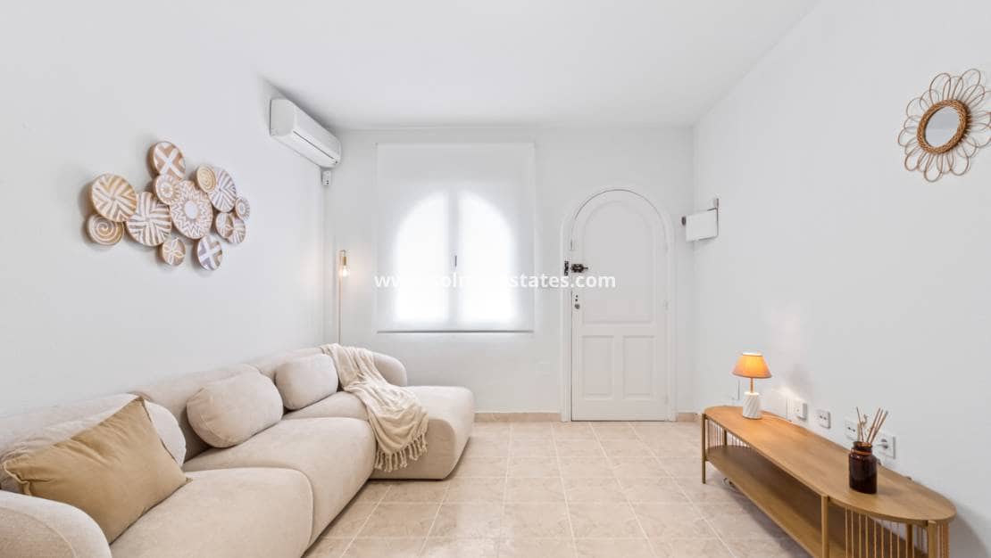 Casa de 2 habitaciones en La Florida en venta con piscina - 205.000 € (Ref: 9713456)