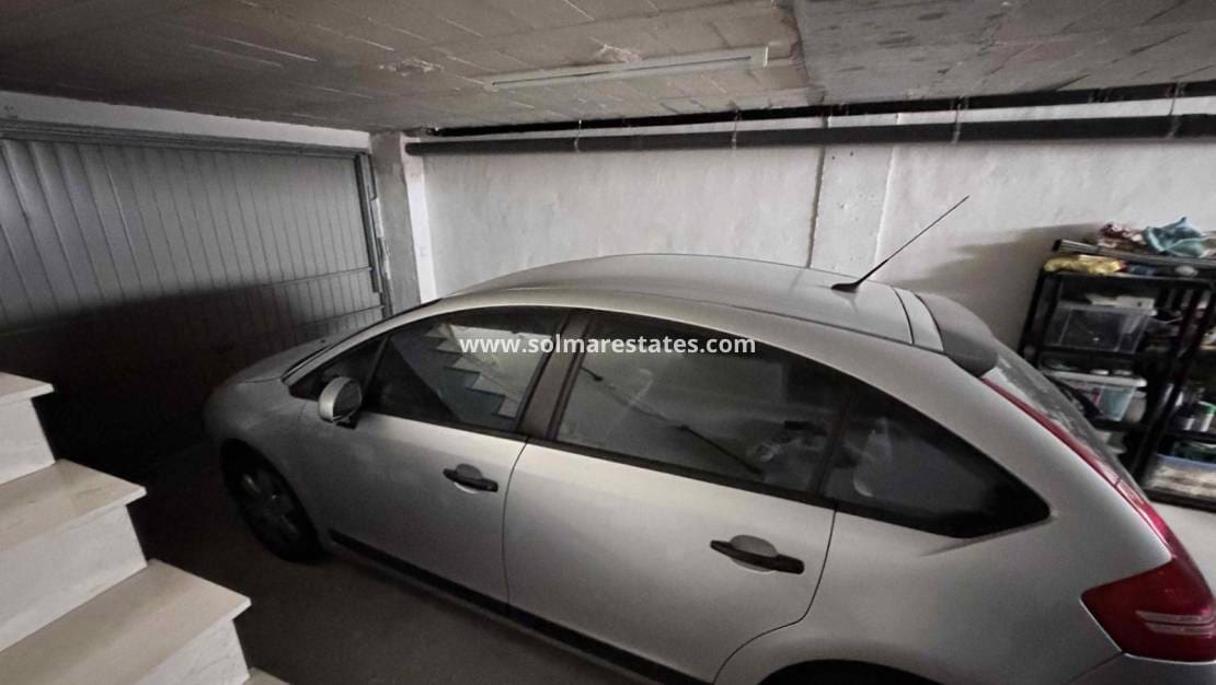 Casa de 3 habitaciones en Playa Flamenca en venta con piscina - 205.000 € (Ref: 9713457)