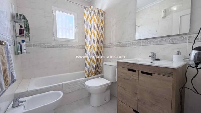 3 chambre Maison de Ville à vendre à Playa Flamenca, Orihuela avec piscine - 205 000 € (Ref: 9713457)