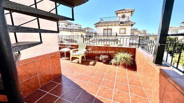 2 soverom Leilighet til salgs i Punta Prima, Orihuela med svømmebasseng - € 189 000 (Ref: 9713458)