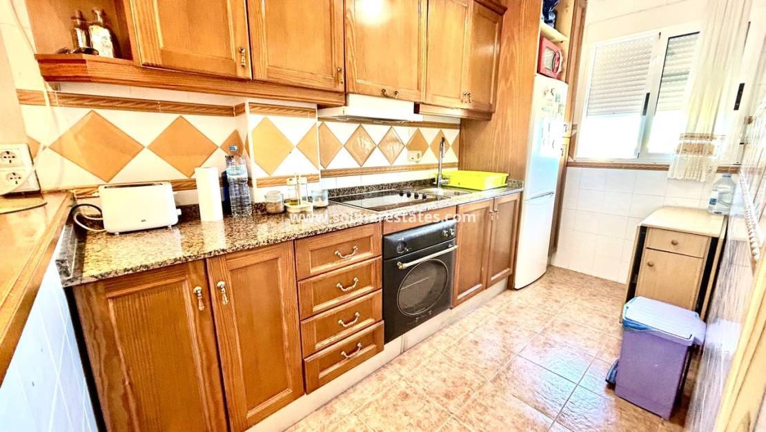 2 soveværelse Lejlighed til salg i Orihuela Costa med swimmingpool - € 189.000 (Ref: 9713458)