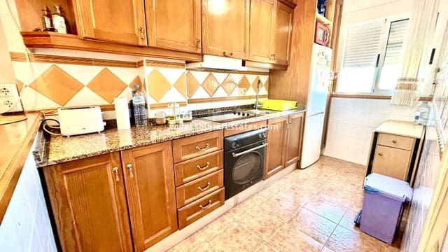 2 soverom Leilighet til salgs i Punta Prima, Orihuela med svømmebasseng - € 189 000 (Ref: 9713458)