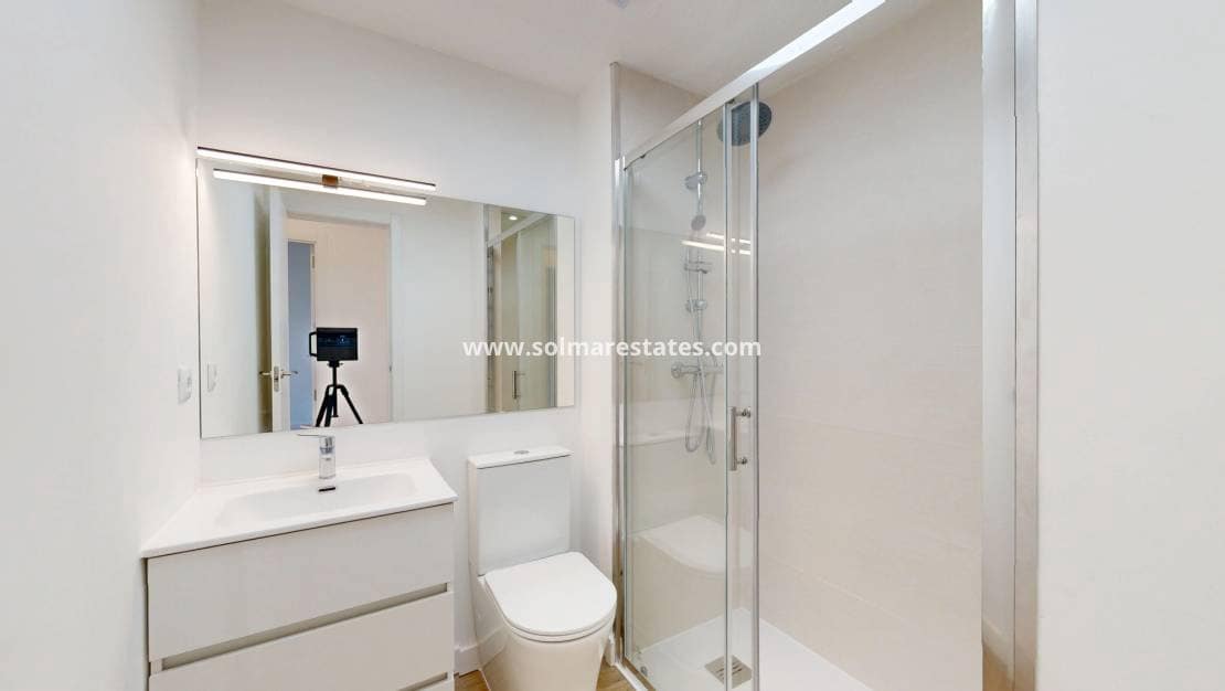 2 bedroom Apartment for sale in Villamartin - € 225,000 (Ref: 9713853)