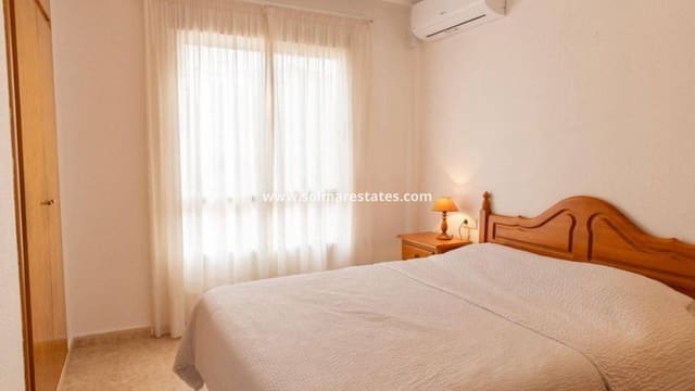 2 bedroom Apartment for sale in Playa Flamenca, Orihuela with pool - € 149,950 (Ref: 9715600)