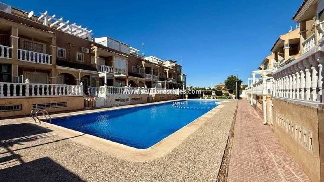 2 makuuhuone Huoneisto myytävänä paikassa Playa Flamenca mukana uima-altaan - 149 950 € (Ref: 9715600)