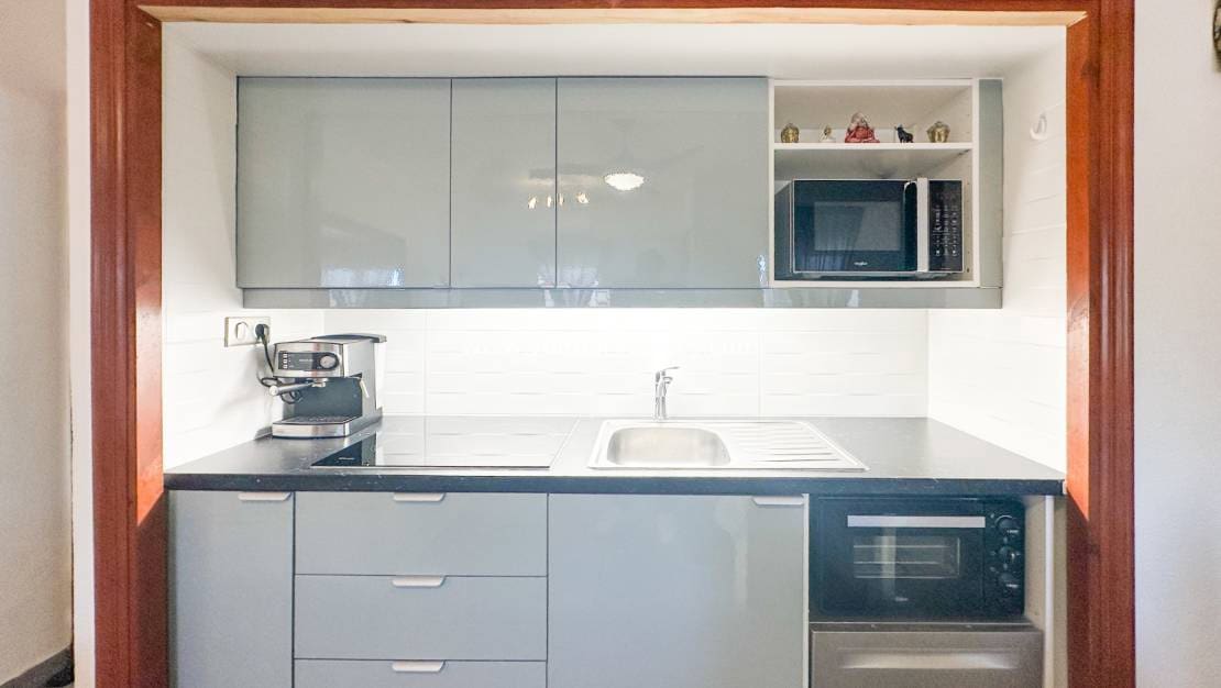 1 bedroom Apartment for sale in Villamartin with pool - € 115,000 (Ref: 9720438)