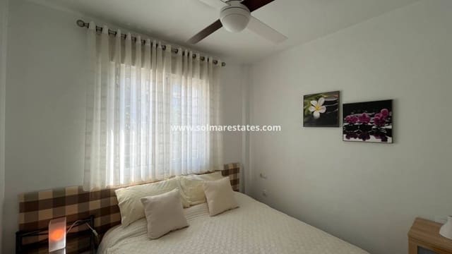 Apartamento de 2 habitaciones en Villamartin, Orihuela en venta con piscina - 164.950 € (Ref: 9720439)