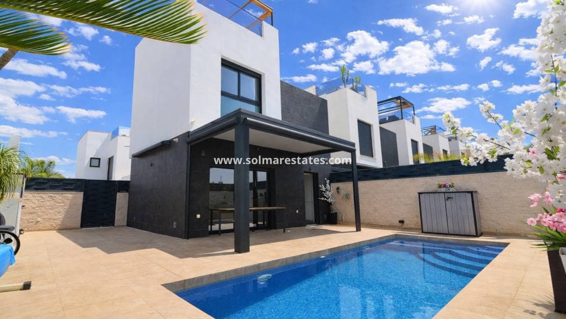 3 Zimmer Villa zu verkaufen in Benijofar mit Pool - 399.950 € (Ref: 9720441)