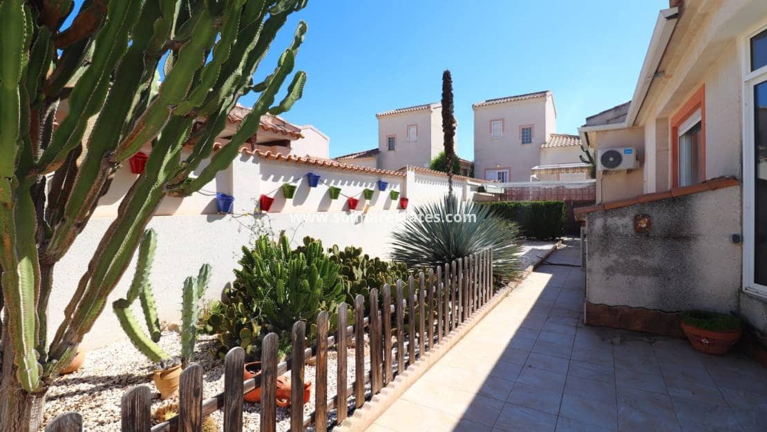 2 Zimmer Villa zu verkaufen in Ciudad Quesada - 274.950 € (Ref: 9720442)