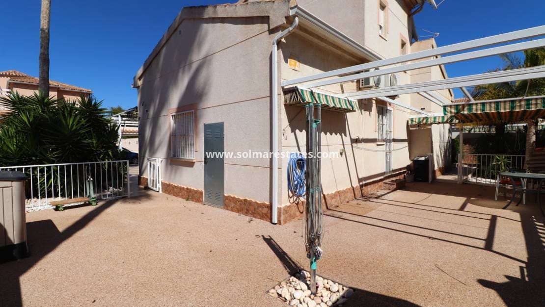 2 Zimmer Villa zu verkaufen in Ciudad Quesada - 274.950 € (Ref: 9720442)