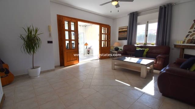 4 soveværelse Semi-Rækkehus til salg i Los Balcones med swimmingpool - € 430.000 (Ref: 9720443)