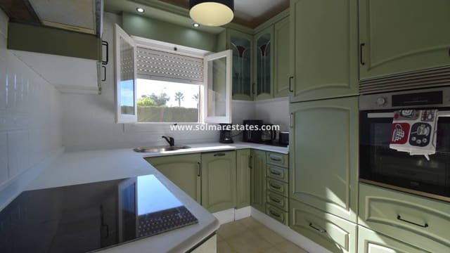 4 soveværelse Semi-Rækkehus til salg i Los Balcones med swimmingpool - € 430.000 (Ref: 9720443)