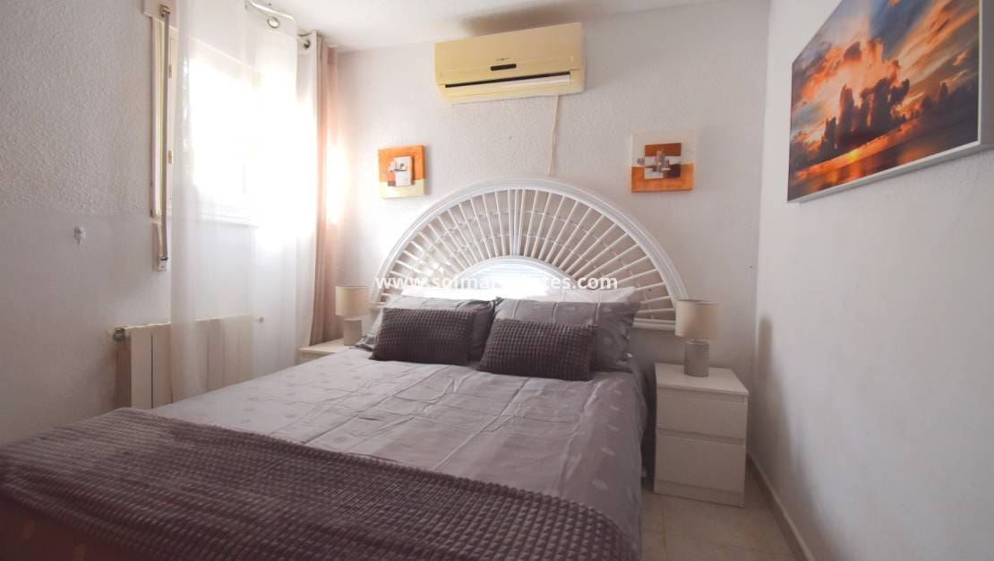 4 soverom Kjedet enebolig til salgs i Los Balcones med svømmebasseng - € 430 000 (Ref: 9720443)