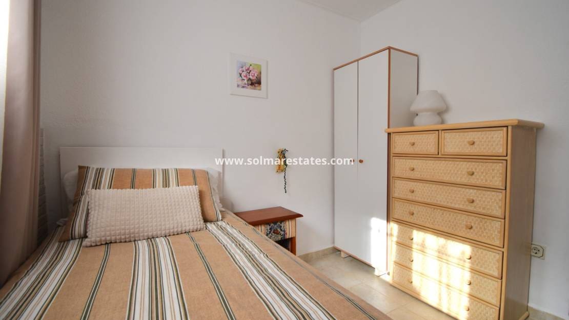 4 soverom Kjedet enebolig til salgs i Los Balcones med svømmebasseng - € 430 000 (Ref: 9720443)