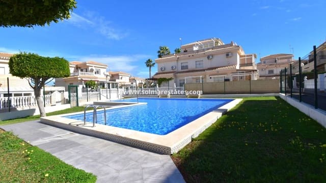 Casa de 3 habitaciones en Playa Flamenca, Orihuela en venta con piscina - 249.000 € (Ref: 9720450)