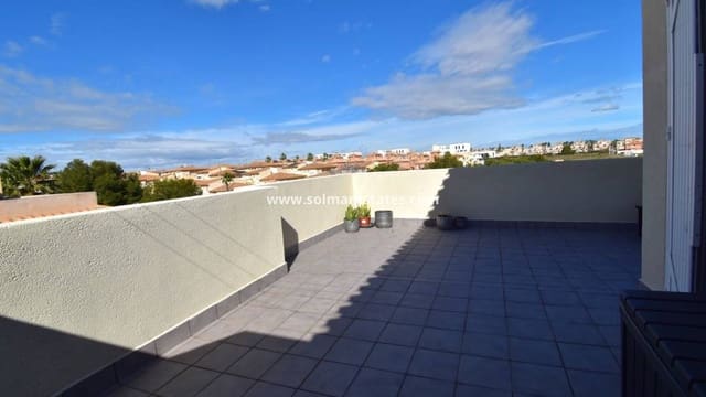 Casa de 3 habitaciones en Playa Flamenca, Orihuela en venta con piscina - 249.000 € (Ref: 9720450)