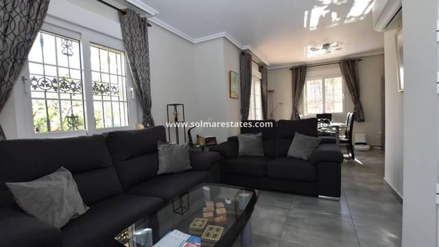 3 quarto Moradia para venda em Villamartin, Orihuela com piscina - 445 000 € (Ref: 9723505)