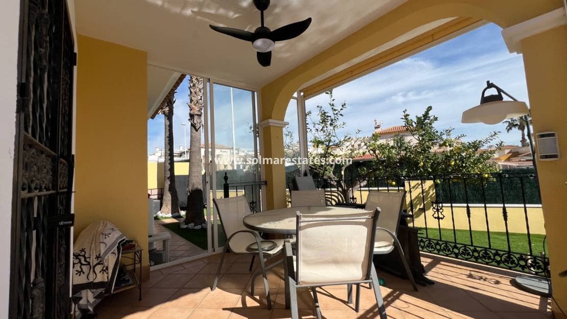 3 quarto Moradia para venda em Villamartin com piscina - 445 000 € (Ref: 9723505)