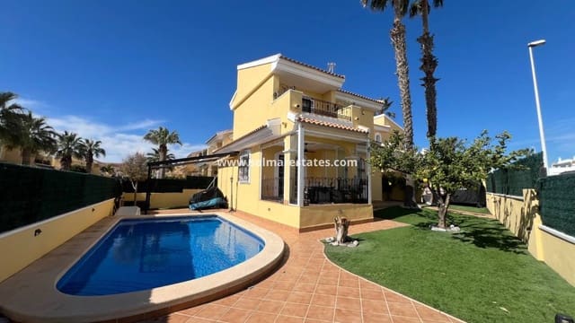 3 quarto Moradia para venda em Villamartin, Orihuela com piscina - 445 000 € (Ref: 9723505)