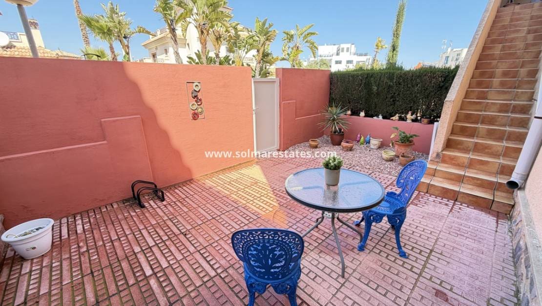 3 sovrum Lägenhet till salu i La Zenia med pool - 189 995 € (Ref: 9726206)