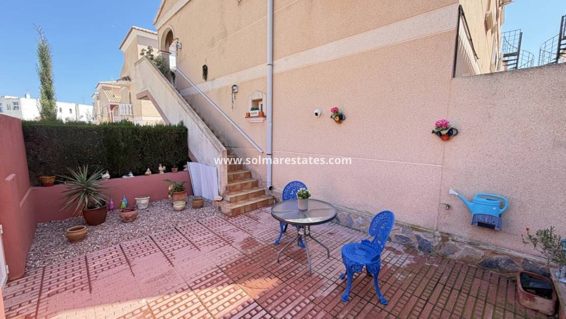 3 sovrum Lägenhet till salu i La Zenia med pool - 189 995 € (Ref: 9726206)