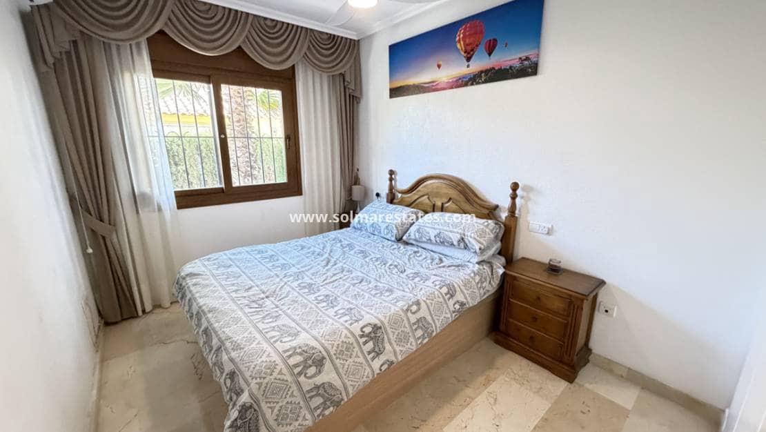 2 Zimmer Bungalow zu verkaufen in Villamartin mit Pool - 199.995 € (Ref: 9726207)