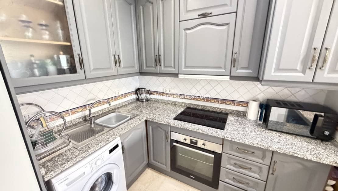 2 Zimmer Bungalow zu verkaufen in Villamartin mit Pool - 199.995 € (Ref: 9726207)