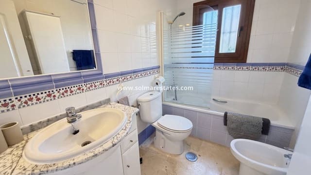 2 soveværelse Bungalow til salg i Villamartin, Orihuela med swimmingpool - € 199.995 (Ref: 9726207)