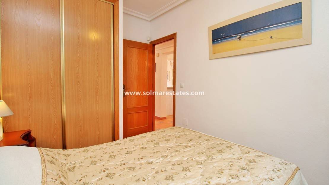 Pareado de 3 habitaciones en Playa Flamenca en venta con piscina - 249.950 € (Ref: 9727071)