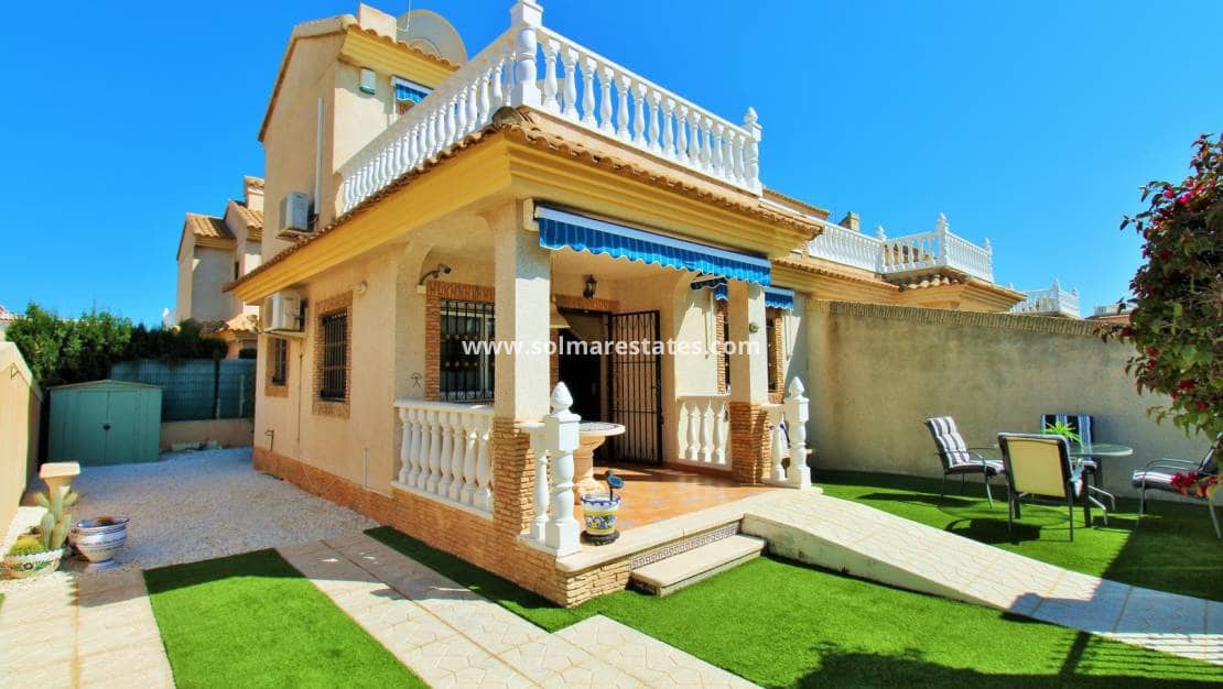 Pareado de 3 habitaciones en Playa Flamenca en venta con piscina - 249.950 € (Ref: 9727071)