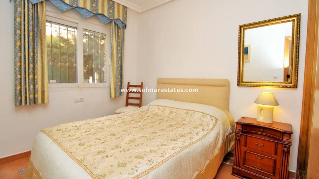 Pareado de 3 habitaciones en Playa Flamenca en venta con piscina - 249.950 € (Ref: 9727071)