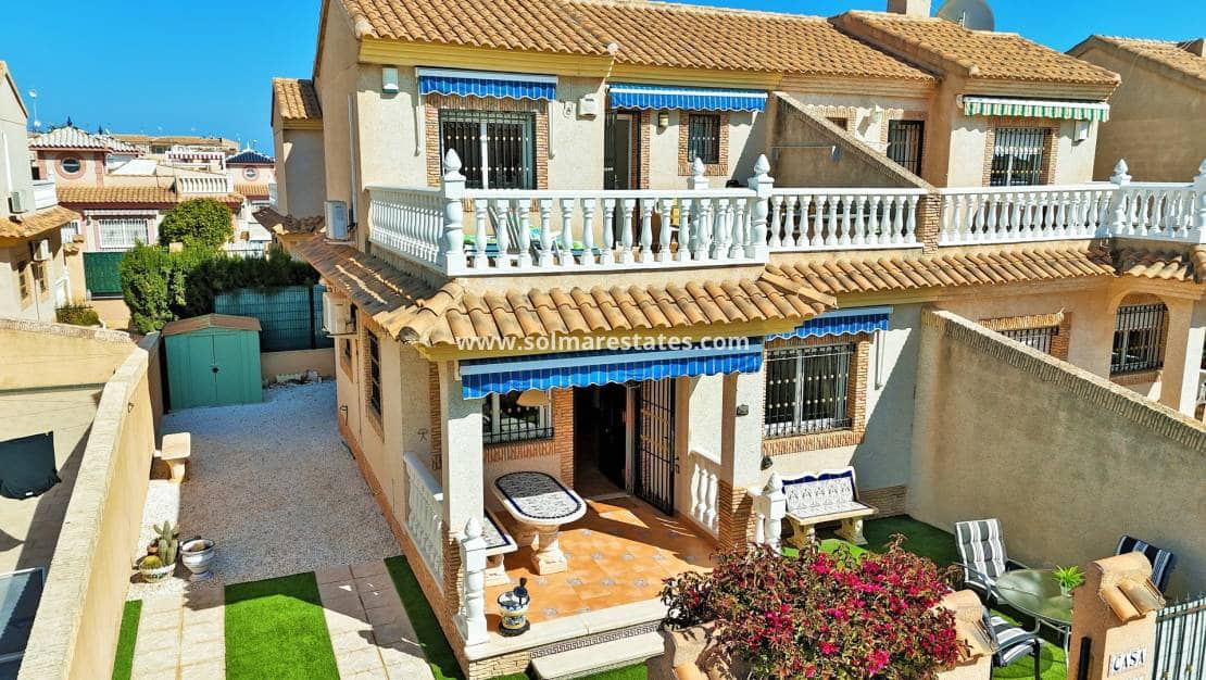 Pareado de 3 habitaciones en Playa Flamenca en venta con piscina - 249.950 € (Ref: 9727071)