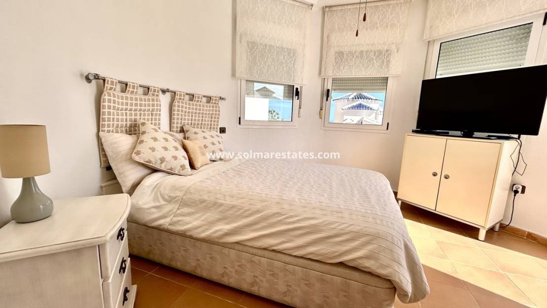 4 bedroom Villa for sale in Pinar de Campoverde with pool - € 460,000 (Ref: 9730813)