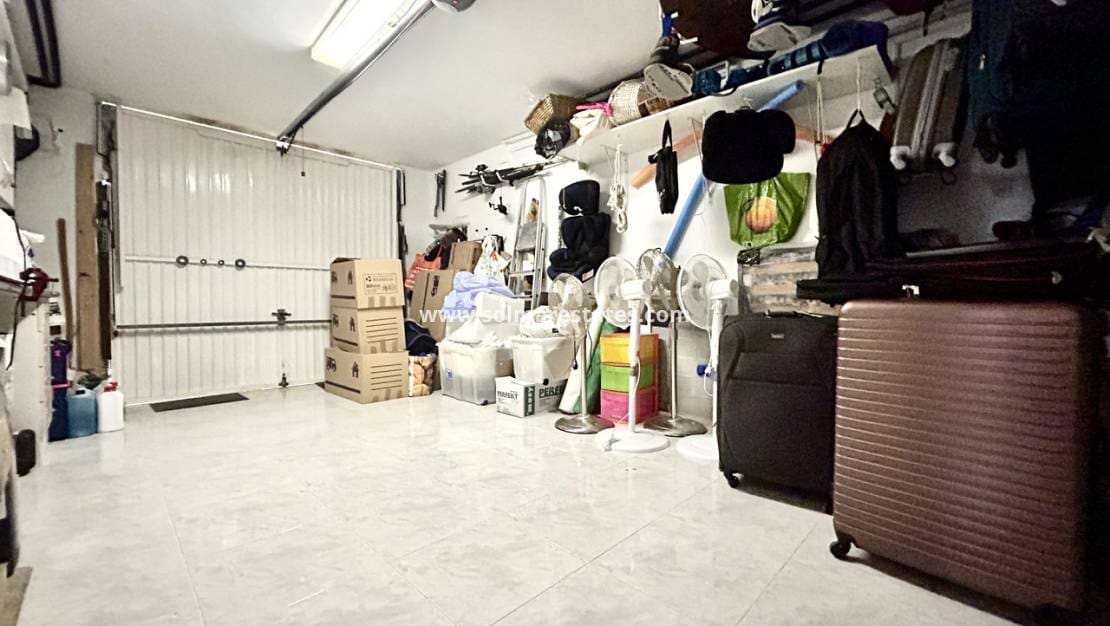 4 bedroom Villa for sale in Pinar de Campoverde with pool - € 460,000 (Ref: 9730813)