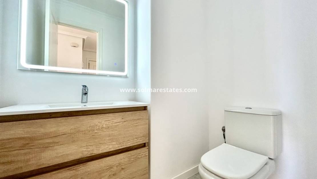 2 bedroom Apartment for sale in Campoamor with pool - € 249,000 (Ref: 9730814)