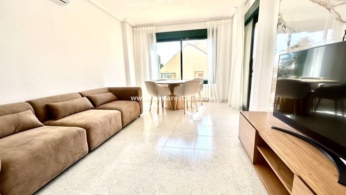 2 bedroom Apartment for sale in Campoamor with pool - € 249,000 (Ref: 9730814)
