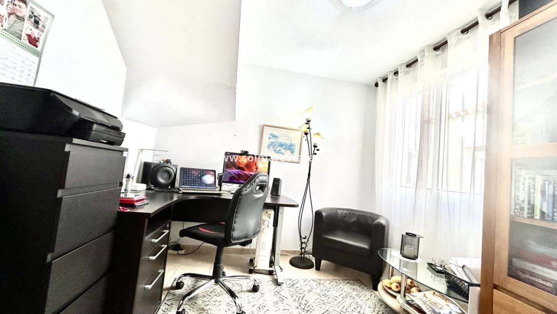 3 quarto Apartamento para venda em La Zenia com piscina - 205 000 € (Ref: 9733384)