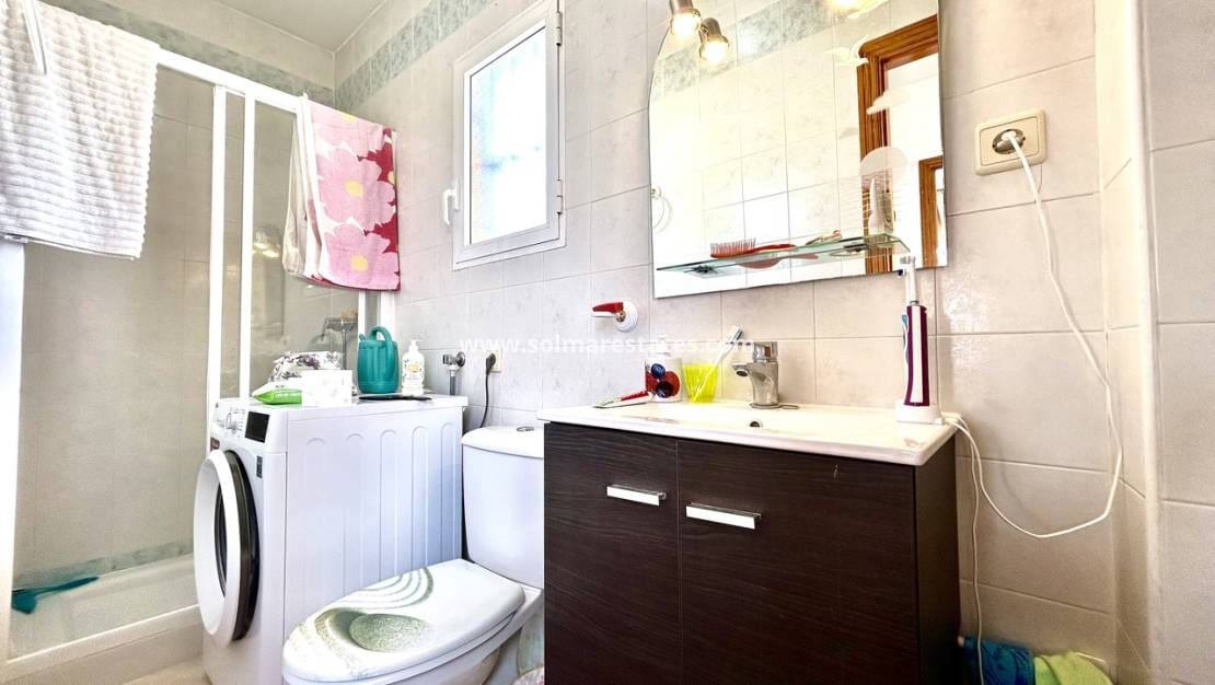 3 quarto Apartamento para venda em La Zenia com piscina - 205 000 € (Ref: 9733384)