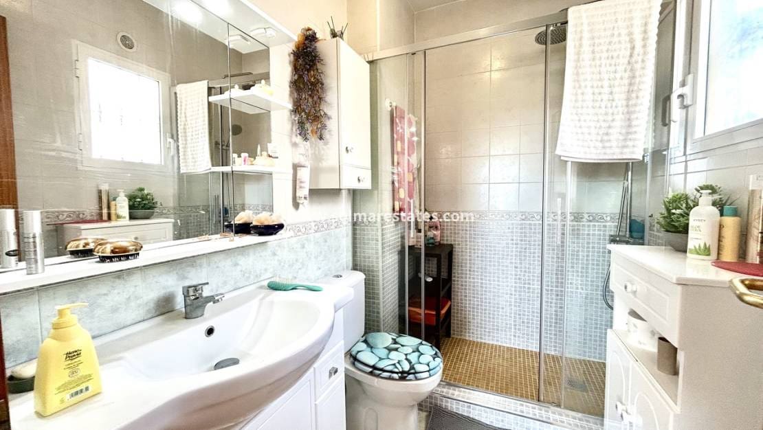 3 quarto Apartamento para venda em La Zenia com piscina - 205 000 € (Ref: 9733384)