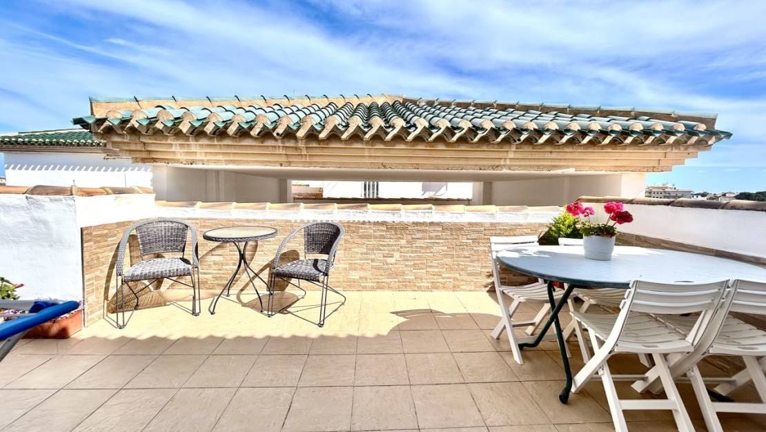 3 quarto Apartamento para venda em La Zenia com piscina - 205 000 € (Ref: 9733384)