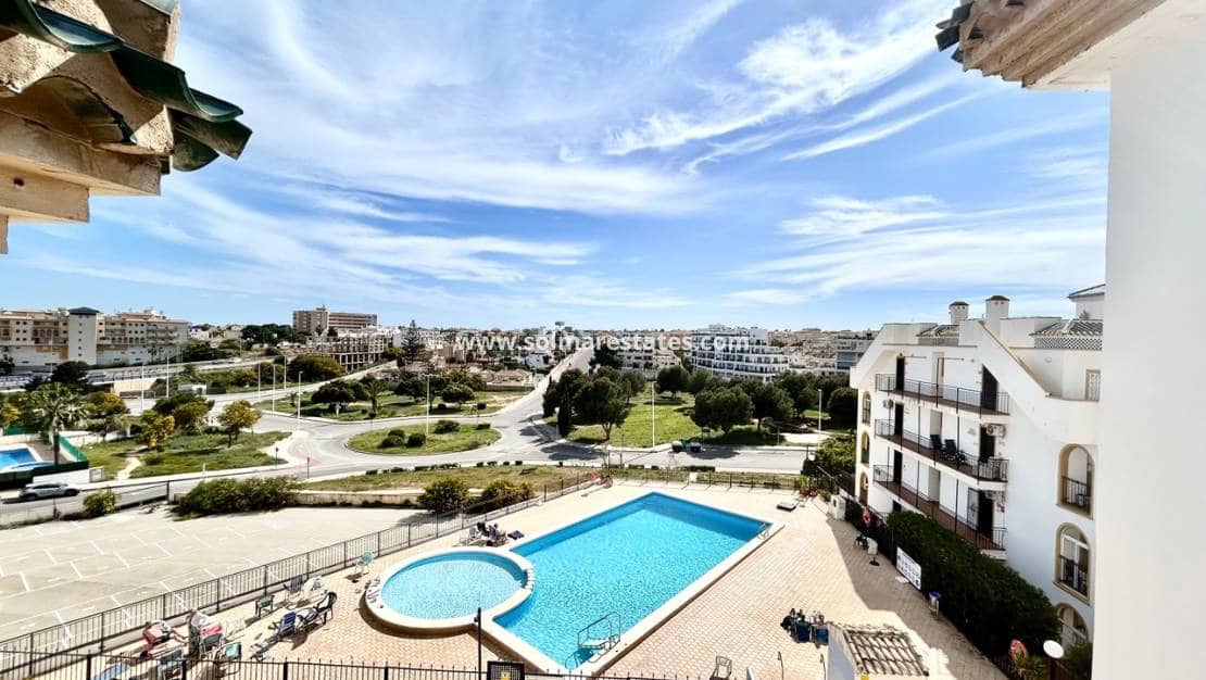 3 quarto Apartamento para venda em La Zenia com piscina - 205 000 € (Ref: 9733384)