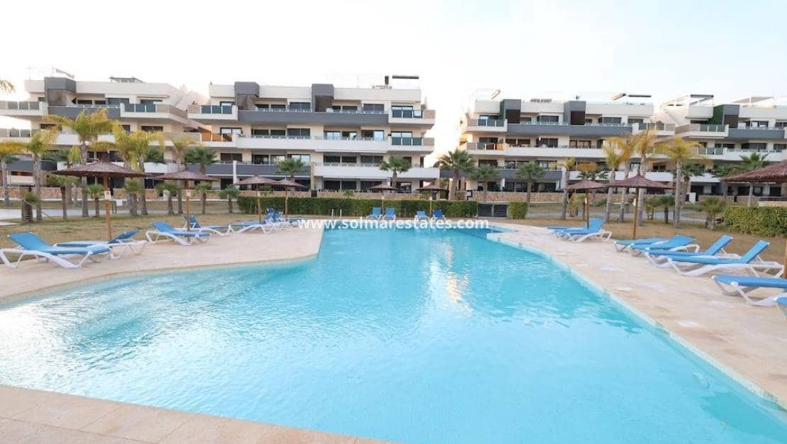 2 slaapkamer Appartement te koop in Playa Flamenca met zwembad - € 358.000 (Ref: 9733593)
