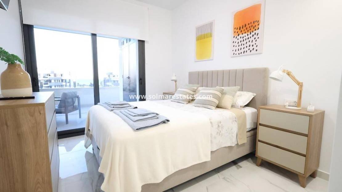 2 slaapkamer Appartement te koop in Playa Flamenca met zwembad - € 358.000 (Ref: 9733593)